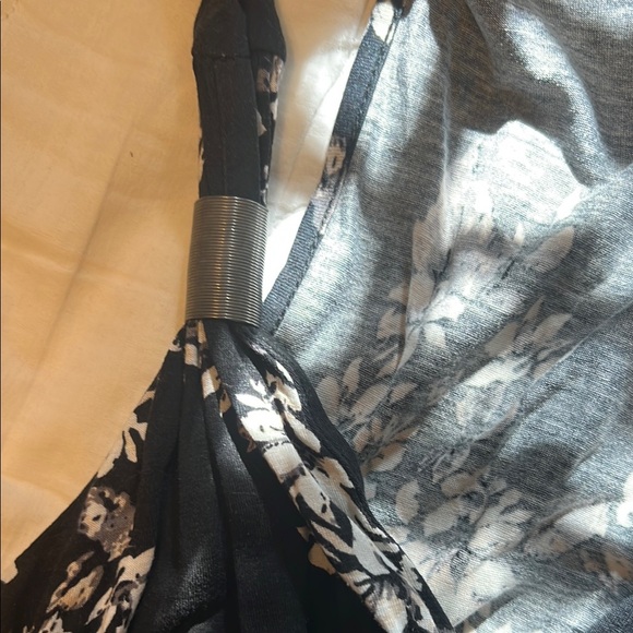 Elegant Black and White Floral Maxi Dress - Picture 4 of 6